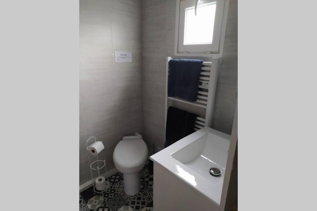 Tiny House Apartment Amécourt Екстериор снимка